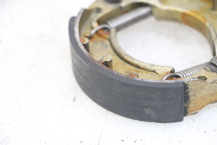 photo de SZCZĘKA HAMULCOWA MBK BOOSTER SPIRIT NAKED 50 (2004 - 2017) - Inny kąt widzenia