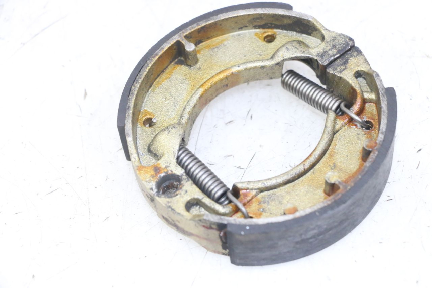 photo de SZCZĘKA HAMULCOWA MBK BOOSTER SPIRIT NAKED 50 (2004 - 2017) - Zbliżenie techniczne