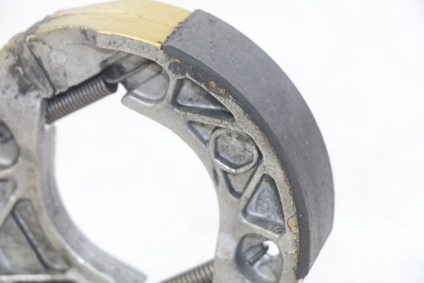 photo de Szczęka hamulcowa YAMAHA BW'S EASY 50 (2013 - 2016) - Zoom stanu zużycia