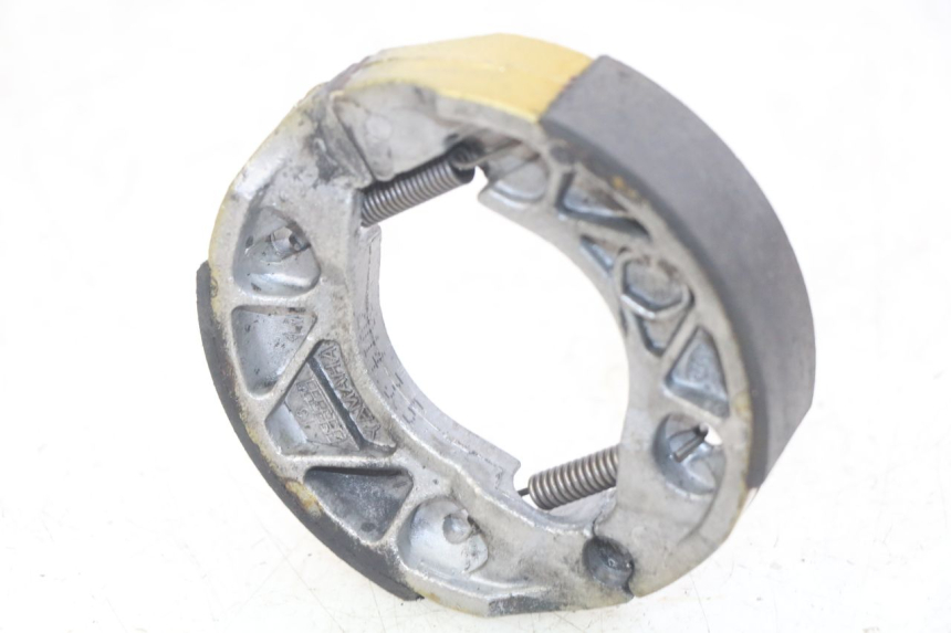 photo de Szczęka hamulcowa YAMAHA BW'S EASY 50 (2013 - 2016) - Inny kąt widzenia