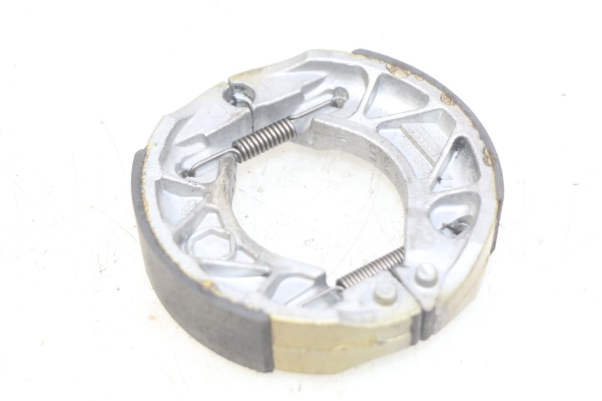 photo de Szczęka hamulcowa YAMAHA BW'S EASY 50 (2013 - 2016) - Zbliżenie techniczne