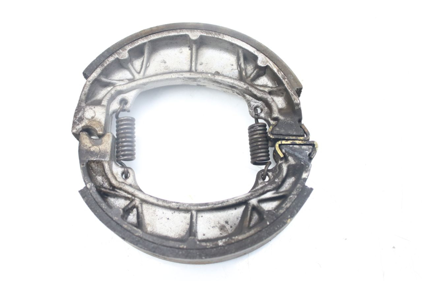 photo de Szczęka hamulcowa PEUGEOT FOX 50 (1995 - 2003) - Zbliżenie techniczne