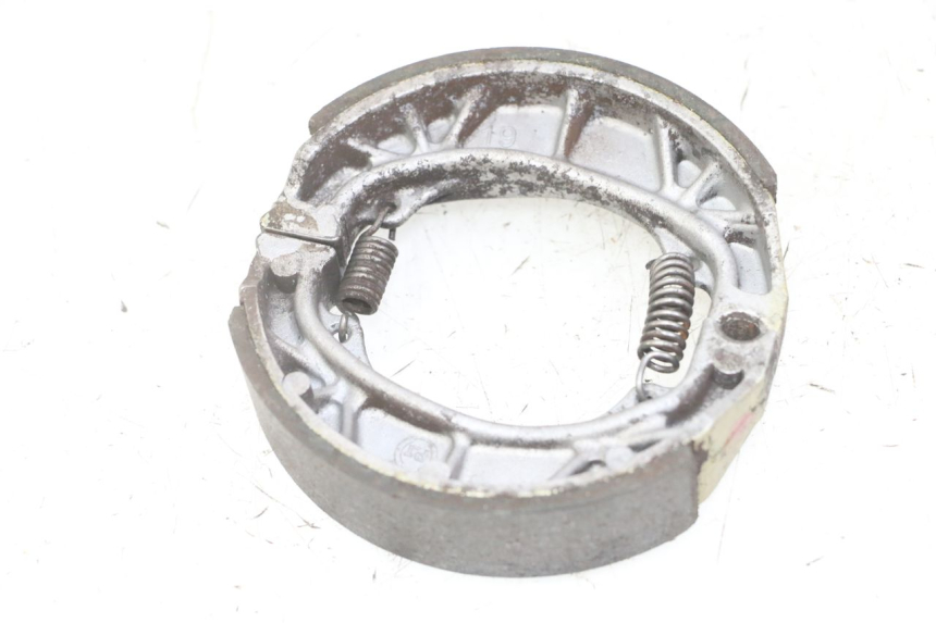 photo de SZCZĘKA HAMULCOWA PEUGEOT KISBEE 2T 50 (2018 - 2022) - Inny kąt widzenia