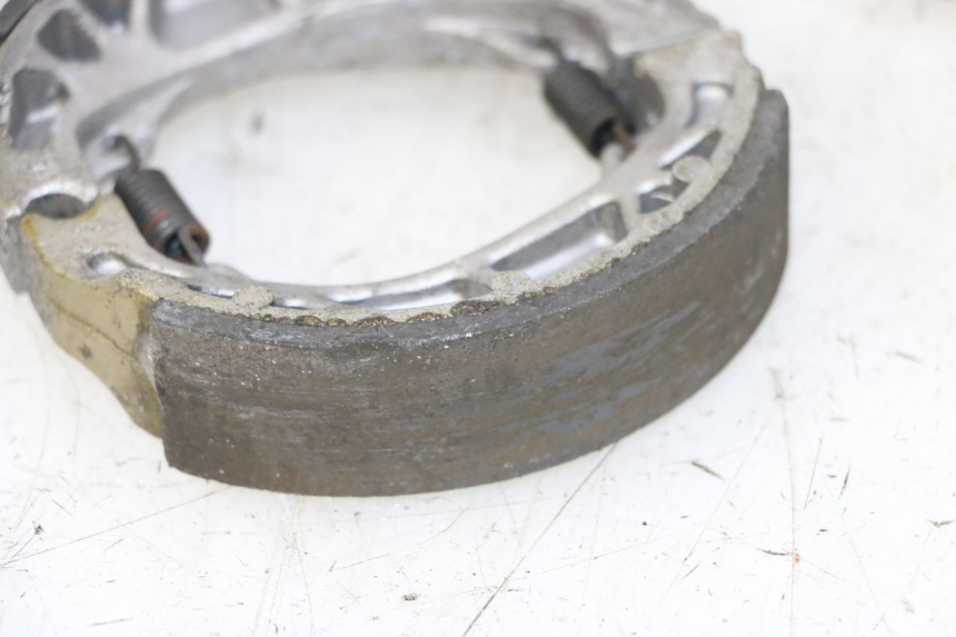 photo de SZCZĘKA HAMULCOWA PEUGEOT KISBEE 2T 50 (2010 - 2017) - Inny kąt widzenia