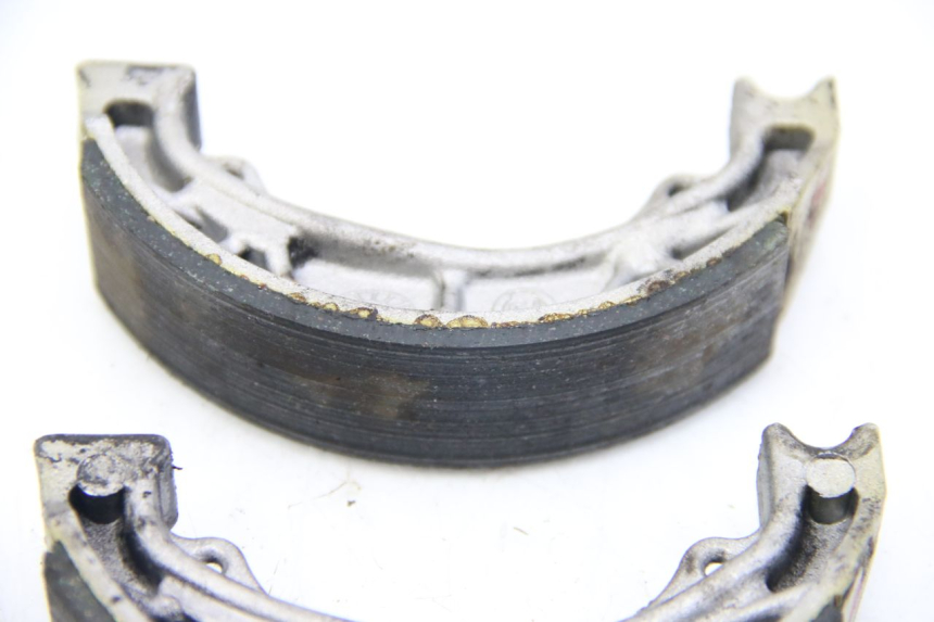 photo de SZCZĘKA HAMULCOWA PEUGEOT KISBEE 4T 50 (2010 - 2017) - Zoom stanu zużycia