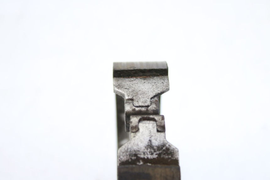 photo de SZCZĘKA HAMULCOWA PEUGEOT SV 125 (1991 - 1994) - Zbliżenie techniczne