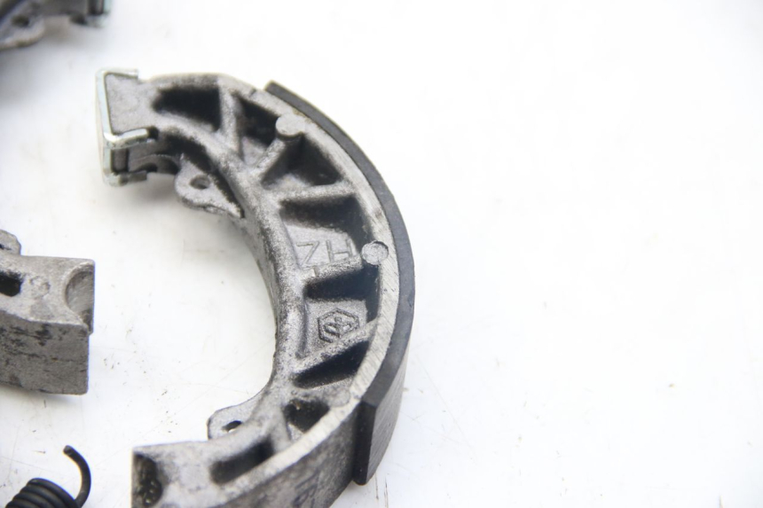 photo de SZCZĘKA HAMULCOWA PIAGGIO ZIP 4T 50 (2018 - 2020) - Zoom stanu zużycia