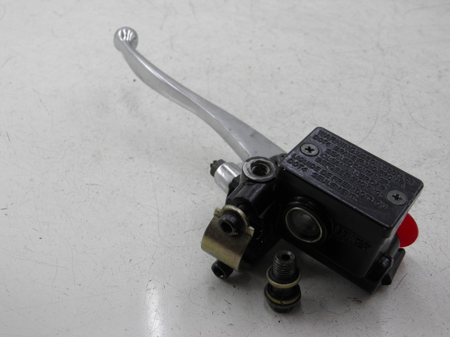 photo de POMPA HAMULCA TYLNEGO JM MOTOR S-MAX 125 (2010 - 2014) - Zoom stanu zużycia
