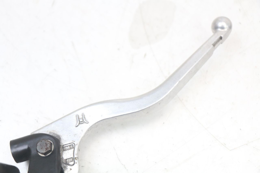 photo de POMPA HAMULCOWA PRZEDNIA QUADRO 3D S 350 (2013 - 2018) - Zbliżenie techniczne