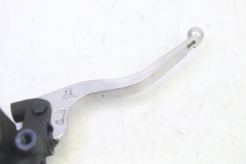 photo de POMPA HAMULCOWA PRZEDNIA QUADRO 4 4D 350 (2015 - 2018) - Zoom stanu zużycia