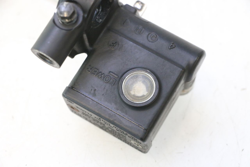 photo de POMPA HAMULCOWA PRZEDNIA SUZUKI BURGMAN 125 (2007 - 2014) - Inny kąt widzenia
