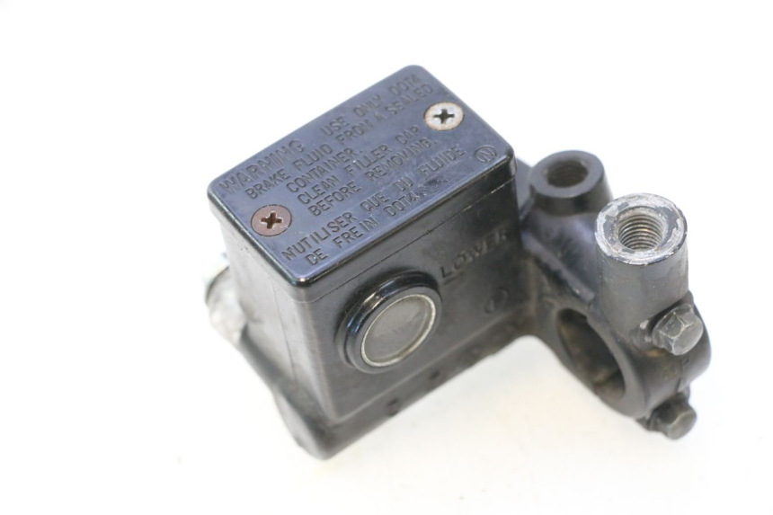 photo de POMPA HAMULCOWA PRZEDNIA SUZUKI BURGMAN 125 (2007 - 2014) - Szczegół części