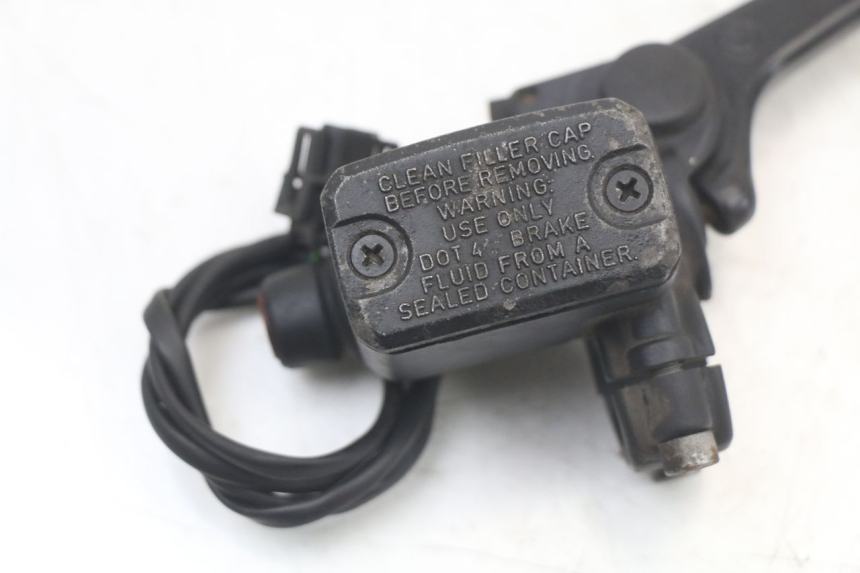 photo de POMPA HAMULCOWA PRZEDNIA BMW C1 125 (2000 - 2003) - Szczegół części