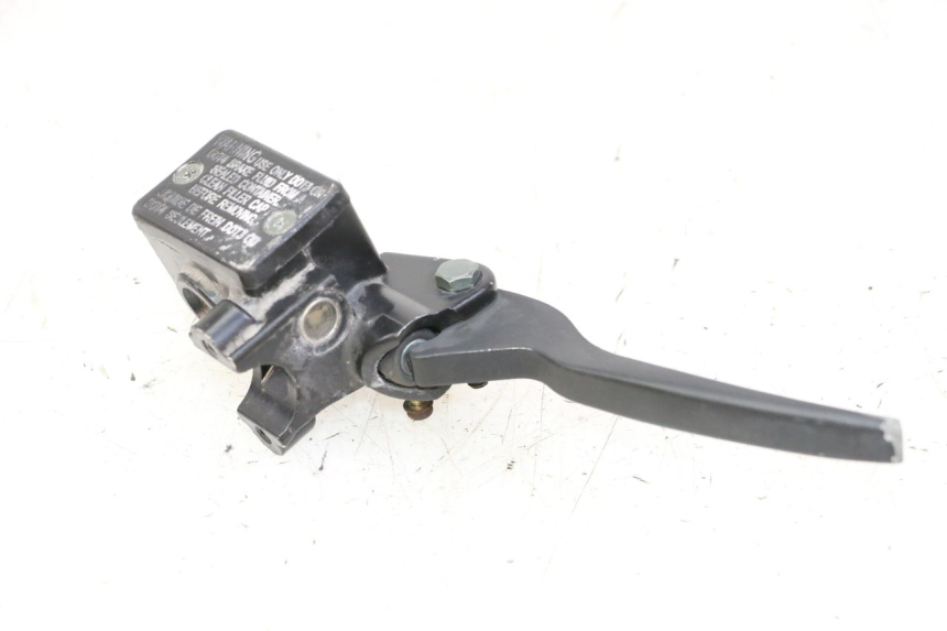 photo de POMPA HAMULCOWA PRZEDNIA ORCAL CAVARO 4T 50 (2019 - 2023) - Zbliżenie techniczne