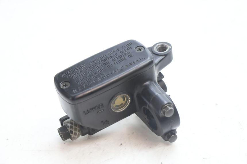 photo de PRZEDNI CYLINDER GŁÓWNY HONDA CB F HORNET 600 (2005 - 2006) - Widok główny