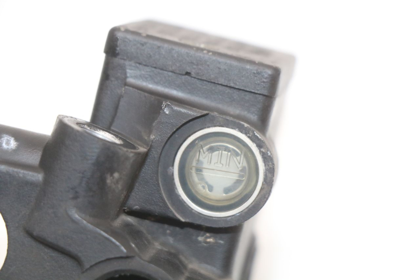 photo de POMPA HAMULCOWA PRZEDNIA PEUGEOT CITYSTAR 50 (2013 - 2017) - Zbliżenie techniczne