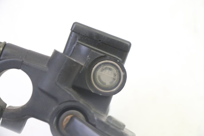 photo de POMPA HAMULCOWA PRZEDNIA PEUGEOT CITYSTAR 50 (2013 - 2017) - Zbliżenie techniczne