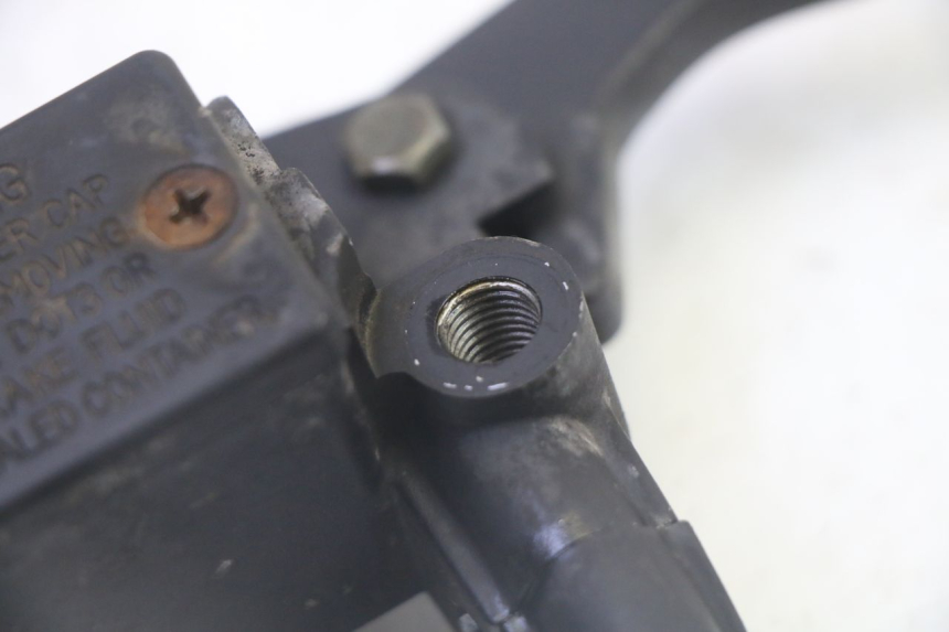 photo de POMPA HAMULCOWA PRZEDNIA PEUGEOT CITYSTAR 50 (2013 - 2017) - Inny kąt widzenia