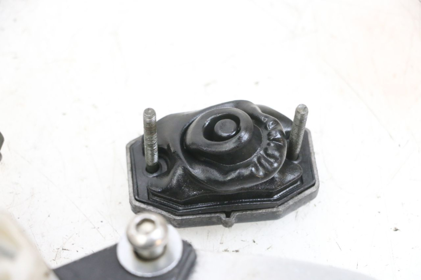 photo de POMPA HAMULCOWA PRZEDNIA SYM CROX 4T 50 (2016 - 2023) - Szczegół części