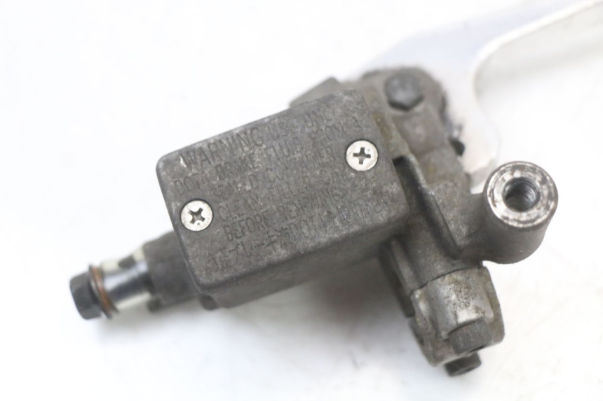 photo de POMPA HAMULCOWA PRZEDNIA YAMAHA CYGNUS X 125 (2004 - 2007) - Zoom stanu zużycia