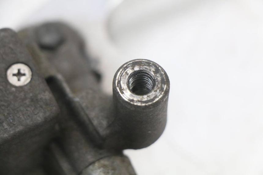 photo de POMPA HAMULCOWA PRZEDNIA YAMAHA CYGNUS X 125 (2004 - 2007) - Inny kąt widzenia