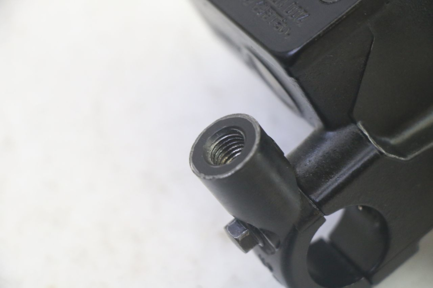 photo de POMPA HAMULCOWA PRZEDNIA SUZUKI DL V STROM 1000 (2002 - 2007) - Zoom stanu zużycia