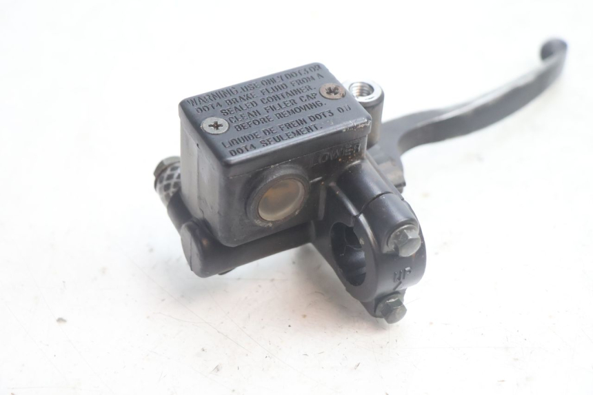 photo de PRZEDNI CYLINDER GŁÓWNY CF MOTO E-CHARM 125 (2005 - 2008) - Zbliżenie techniczne