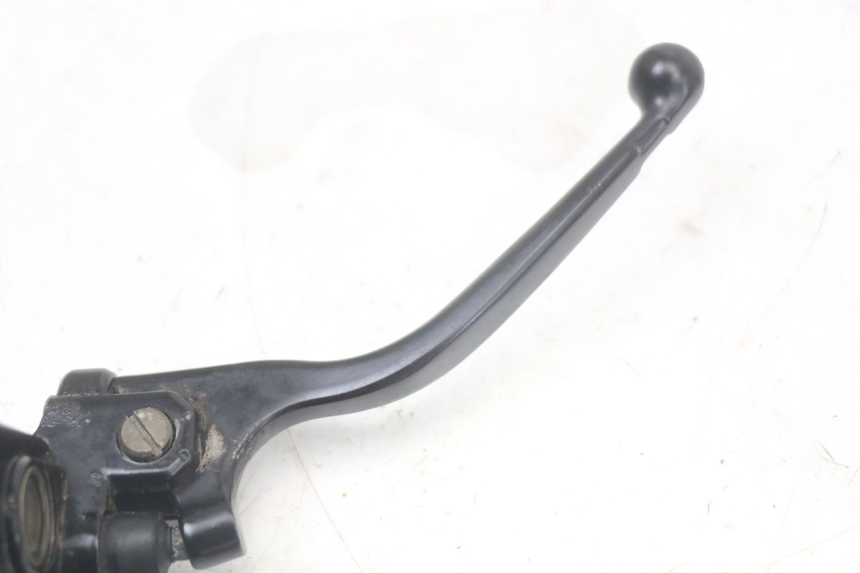 photo de POMPA HAMULCOWA PRZEDNIA PEUGEOT E-VIVACITY 1 (2012 - 2018) - Inny kąt widzenia