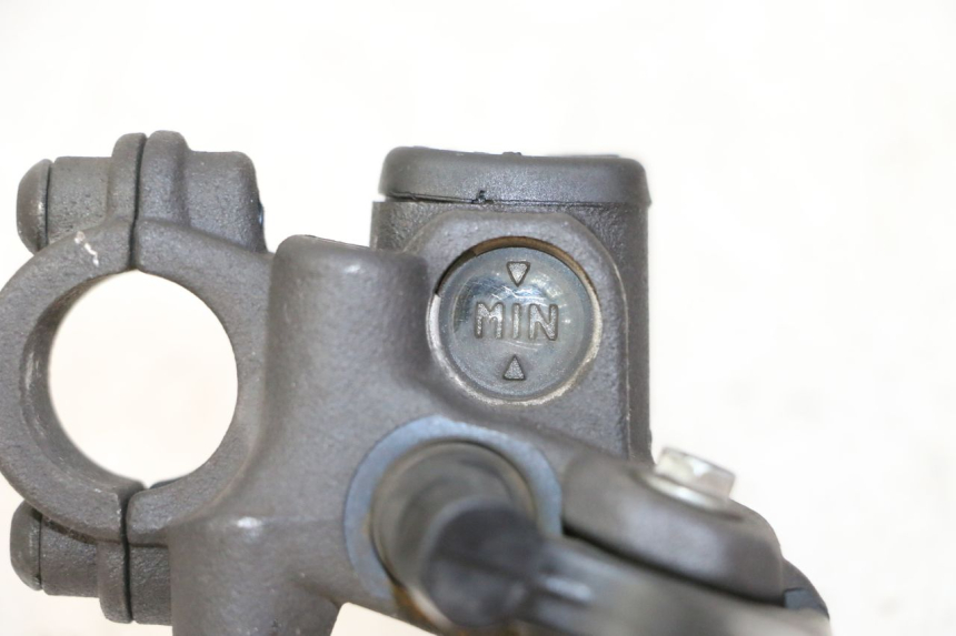 photo de POMPA HAMULCOWA PRZEDNIA PEUGEOT ELYSTAR 50 (2002 - 2014) - Zoom stanu zużycia