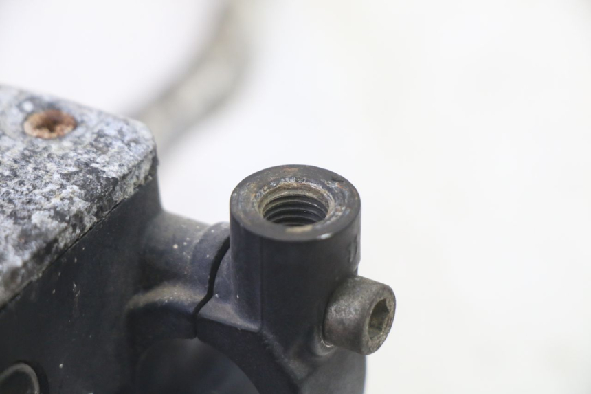 photo de POMPA HAMULCOWA PRZEDNIA APRILIA ETX 125 (1998 - 2002) - Punkty mocowania