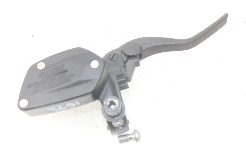 photo de POMPA HAMULCOWA PRZEDNIA BMW F GS K81 850 (2018 - 2023) - Zbliżenie techniczne