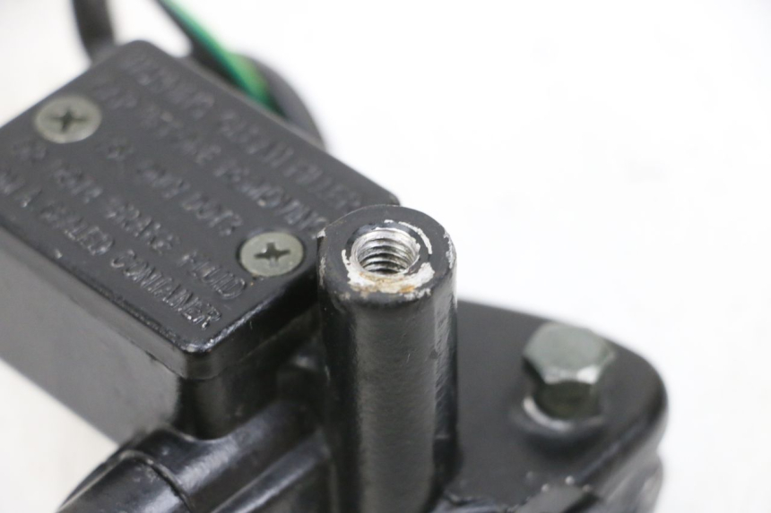 photo de POMPA HAMULCOWA PRZEDNIA BTC FELICE SPORT 50 - Zbliżenie techniczne