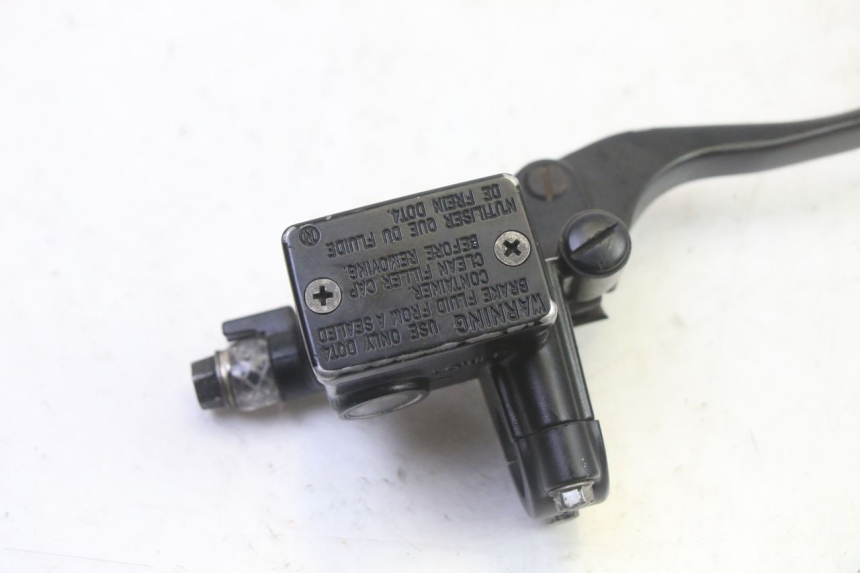 photo de POMPA HAMULCOWA PRZEDNIA HONDA FES S-WING SWING ABS 125 (2007 - 2015) - Szczegół części