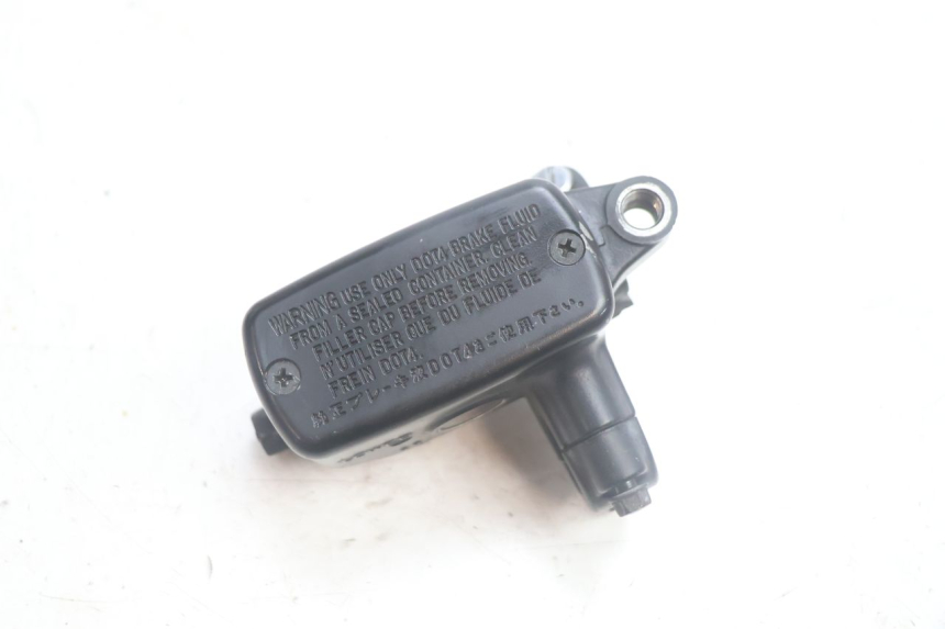 photo de PRZEDNI CYLINDER GŁÓWNY HONDA FJS SILVER WING SILVERWING 400 (2005 - 2008) - Widok główny