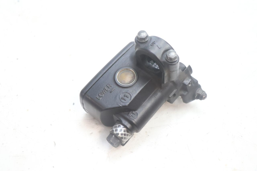 photo de PRZEDNI CYLINDER GŁÓWNY HONDA FJS SILVER WING SILVERWING 400 (2005 - 2008) - Zoom stanu zużycia