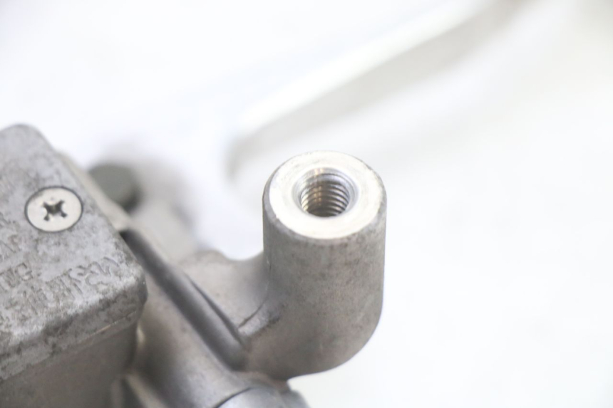 photo de POMPA HAMULCOWA PRZEDNIA MBK FLAME X 125 (2007 - 2016) - Inny kąt widzenia