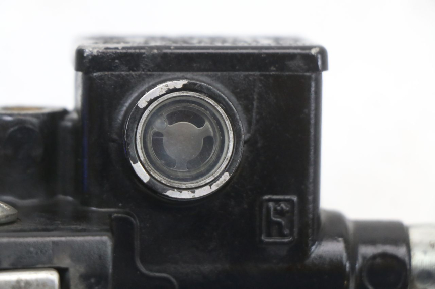 photo de POMPA HAMULCOWA PRZEDNIA PIAGGIO FLY 2T 50 (2004 - 2017) - Punkty mocowania