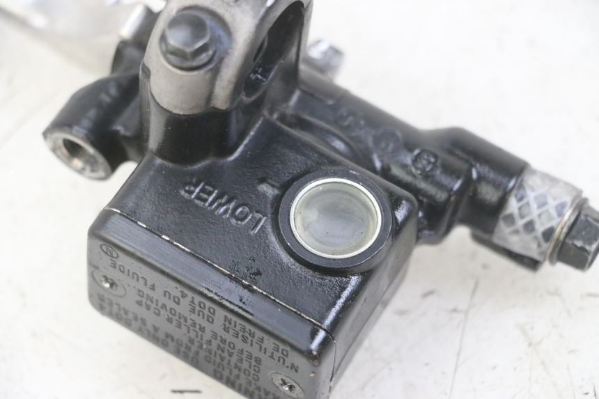 photo de POMPA HAMULCOWA PRZEDNIA HONDA FORZA ABS 300 (2013 - 2017) - Zoom stanu zużycia