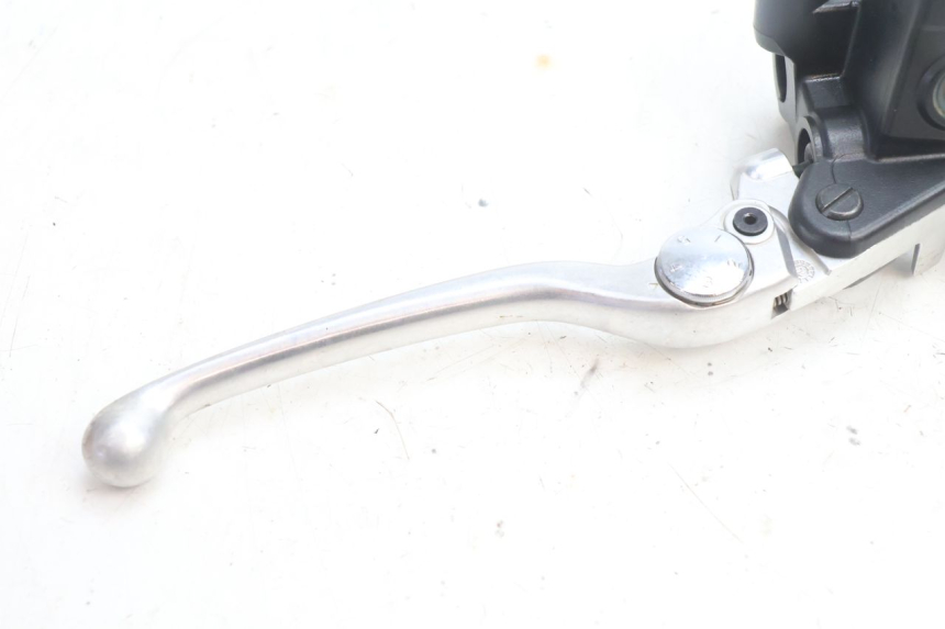 photo de POMPA HAMULCOWA PRZEDNIA YAMAHA FZ8 800 (2010 - 2016) - Szczegół części