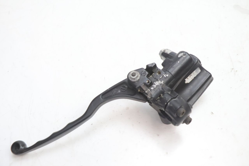photo de PRZEDNI CYLINDER GŁÓWNY KAWASAKI GPX F ZX750F 750 (1986 - 1990) - Punkty mocowania