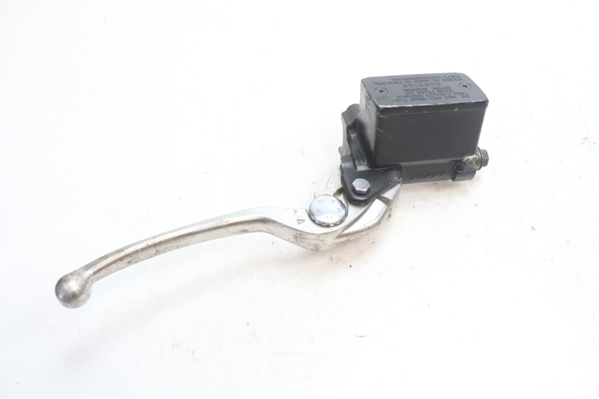 photo de PRZEDNI CYLINDER GŁÓWNY SUZUKI GSR 600 (2005 - 2012) - Inny kąt widzenia