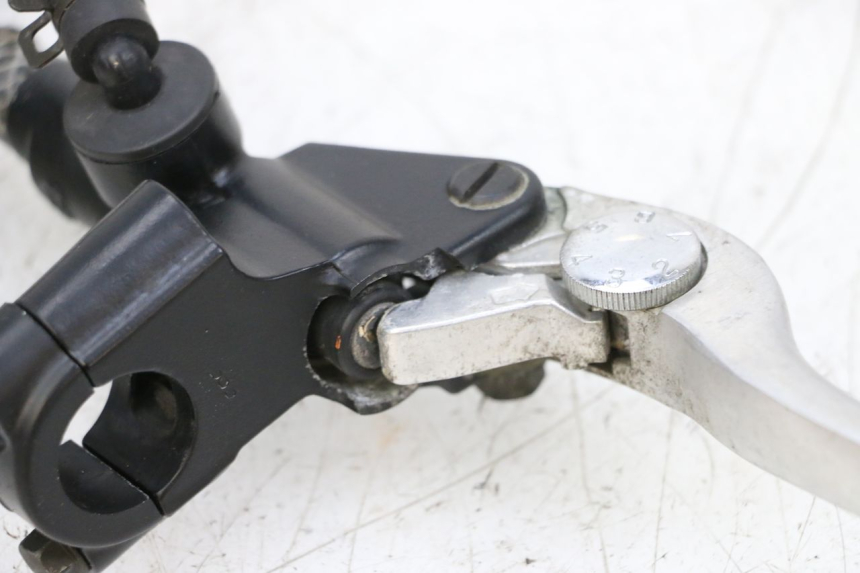 photo de POMPA HAMULCOWA PRZEDNIA SUZUKI GSXR GSX-R 1000 (2003 - 2004) - Punkty mocowania