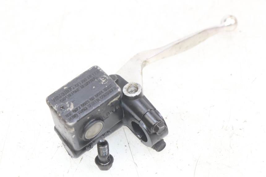 photo de POMPA HAMULCOWA PRZEDNIA SYM GTS EFI 125 (2012 - 2016) - Punkty mocowania