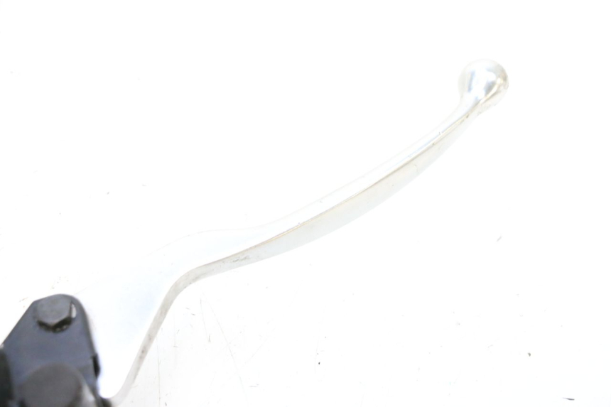 photo de POMPA HAMULCOWA PRZEDNIA SYM GTS EVO 125 (2009 - 2013) - Zbliżenie techniczne