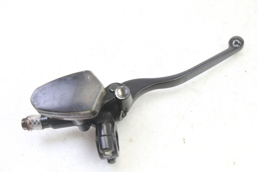 photo de POMPA HAMULCOWA PRZEDNIA KIDEN KD125-G 125 (2018 - 2022) - Zbliżenie techniczne