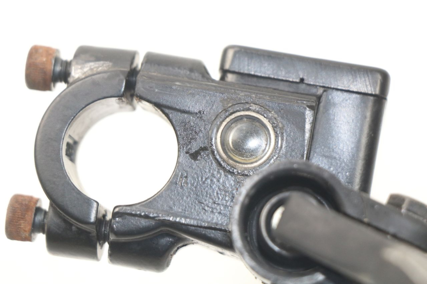 photo de POMPA HAMULCOWA PRZEDNIA PEUGEOT KISBEE 2T 50 (2010 - 2017) - Zoom stanu zużycia