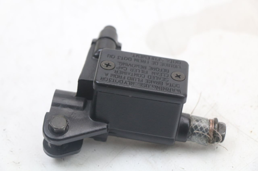 photo de POMPA HAMULCOWA PRZEDNIA PEUGEOT KISBEE 2T 50 (2010 - 2017) - Zoom stanu zużycia