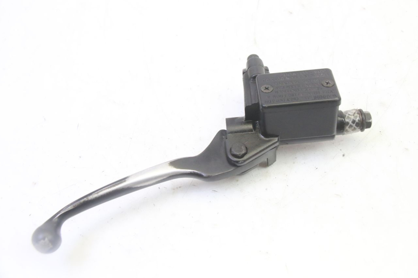 photo de POMPA HAMULCOWA PRZEDNIA PEUGEOT KISBEE 2T 50 (2010 - 2017) - Inny kąt widzenia