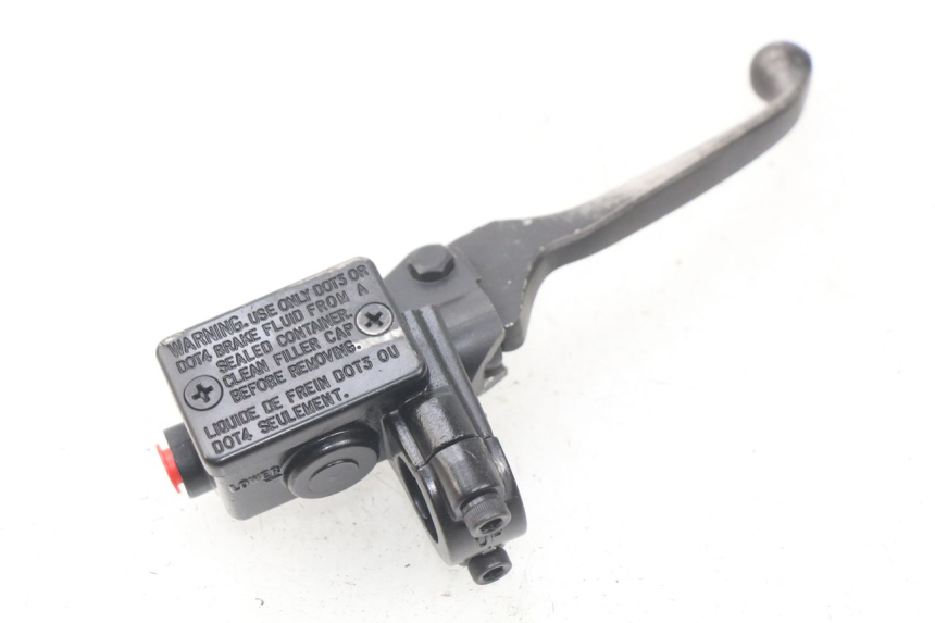 photo de POMPA HAMULCOWA PRZEDNIA PEUGEOT KISBEE 4T 50 (2018 - 2022) - Inny kąt widzenia