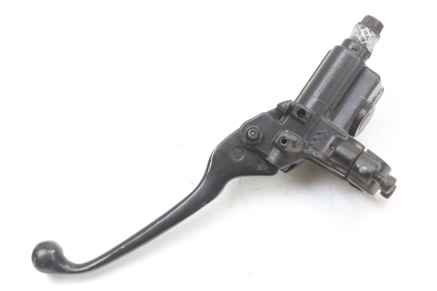 photo de POMPA HAMULCOWA PRZEDNIA PEUGEOT KISBEE 4T 50 (2018 - 2022) - Zbliżenie techniczne